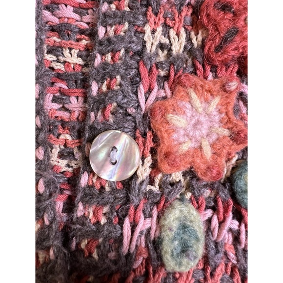 Vintage Susan Bristol Embroidered Floral Knit Cardigan Sweater Medium Petite - Picture 3 of 8